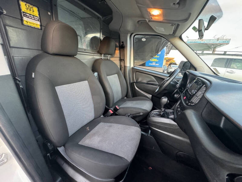 2019 RAM Promaster City Tradesman photo 24