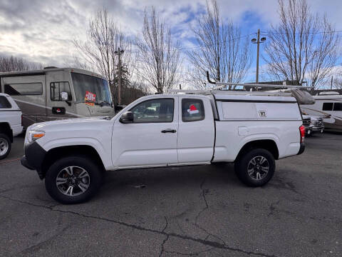 2016 Toyota Tacoma SR