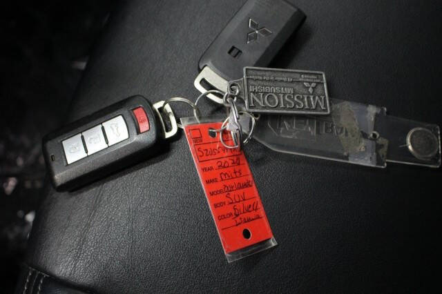 2020 Mitsubishi Outlander SE