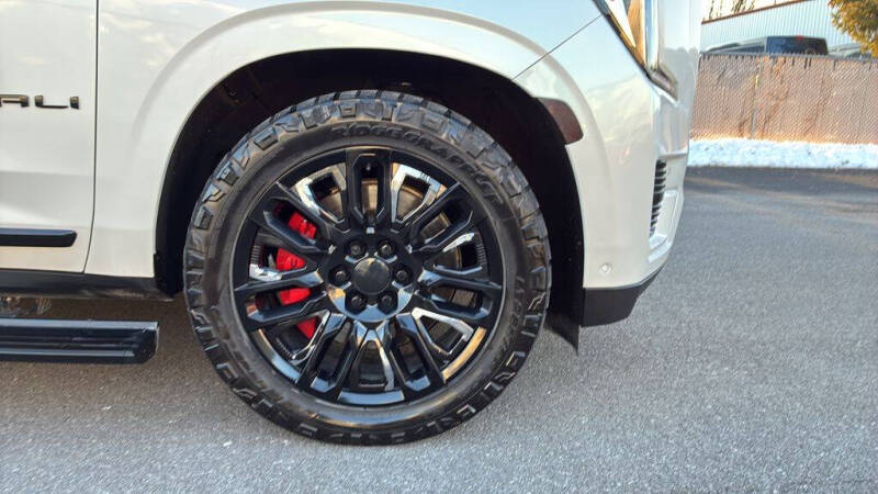 2023 GMC Yukon XL Denali Ultimate