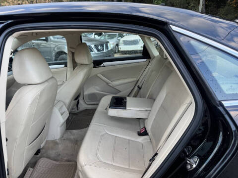 2012 Volkswagen Passat SE