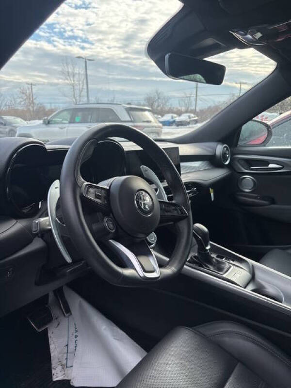 2024 Alfa Romeo Tonale Hybrid Veloce