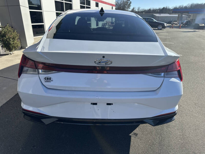 2021 Hyundai Elantra