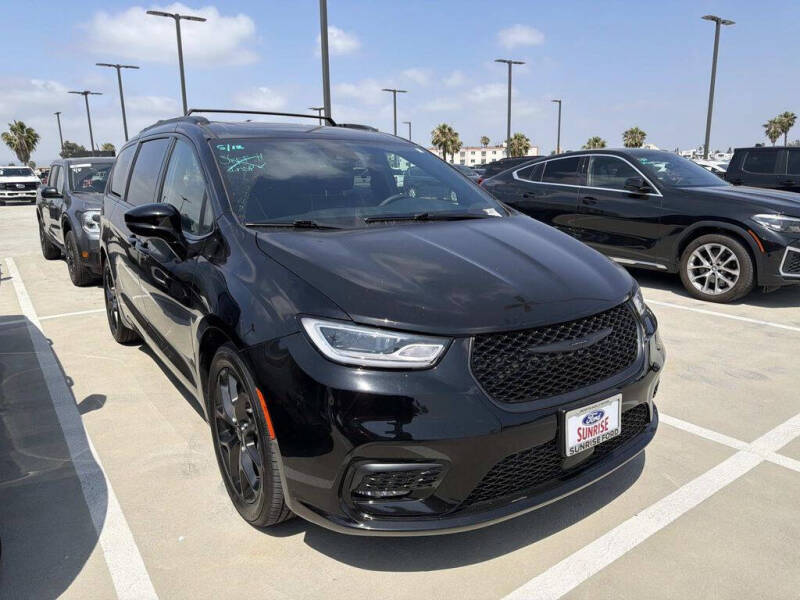 2025 Chrysler Pacifica Limited