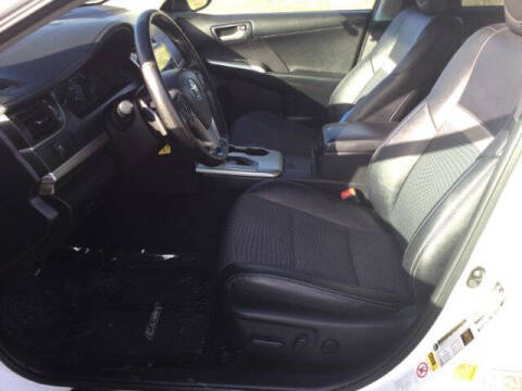 2014 Toyota Camry SE