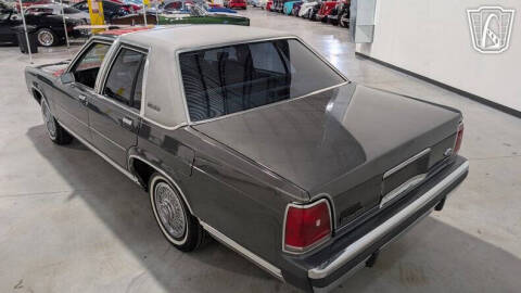1988 Ford Crown Victoria