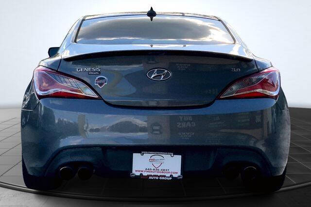 2016 Hyundai Genesis Coupe