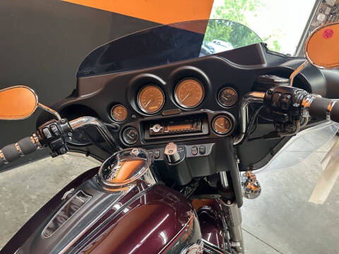2005 Harley-Davidson® FLHTCUI - Electra Glide®