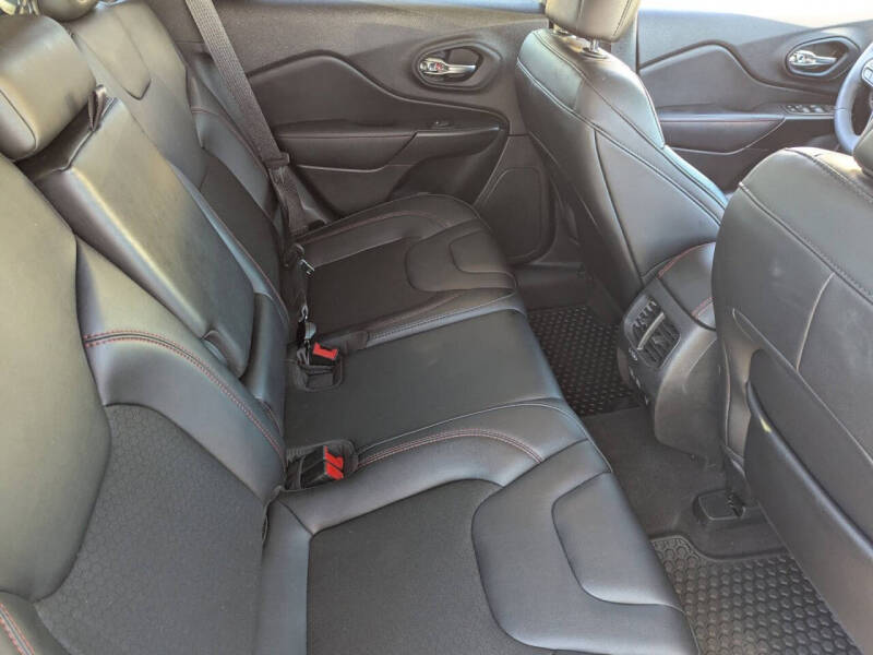 2022 Jeep Cherokee Trailhawk