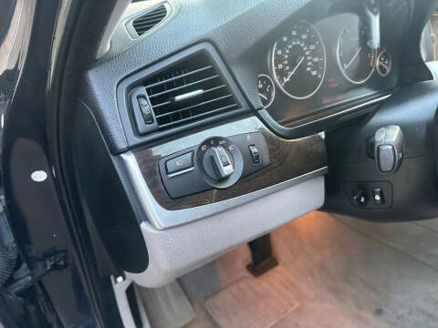 2012 BMW 5 Series 535i