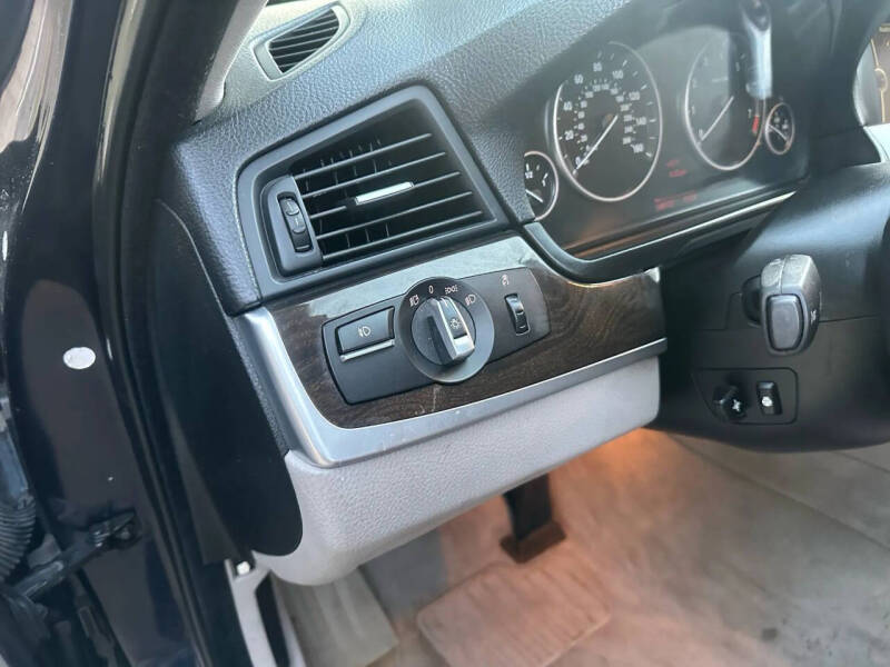 2012 BMW 5 Series 535i