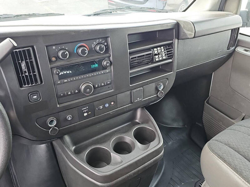 2024 GMC Savana 2500