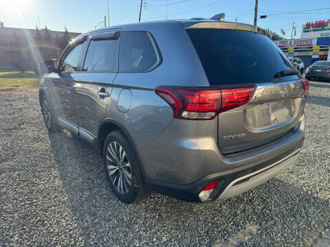 2020 Mitsubishi Outlander ES