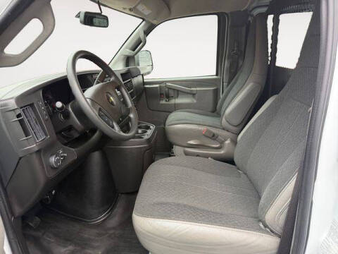 2024 Chevrolet Express 2500