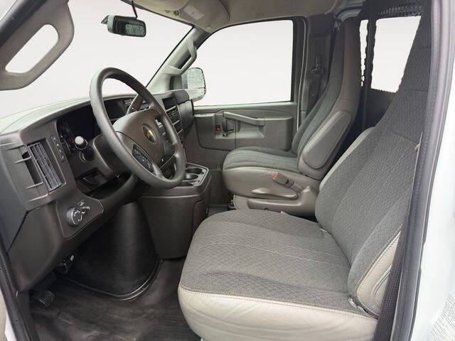 2024 Chevrolet Express 2500