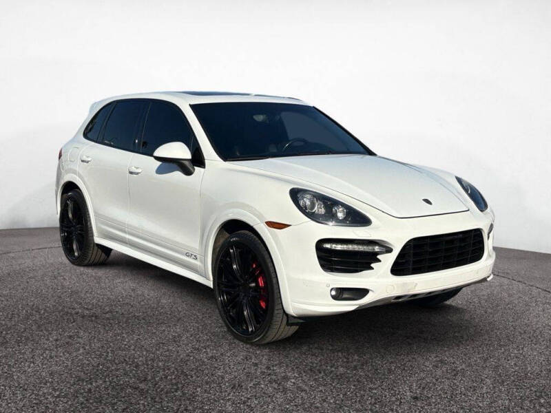 2013 Porsche Cayenne GTS