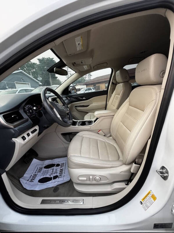2021 GMC Acadia Denali