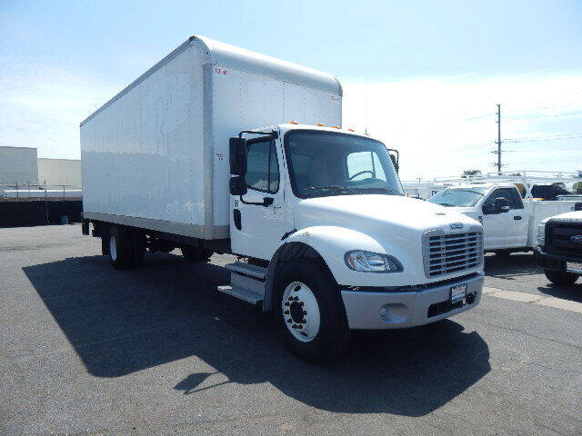 2018 Freightliner M2 106