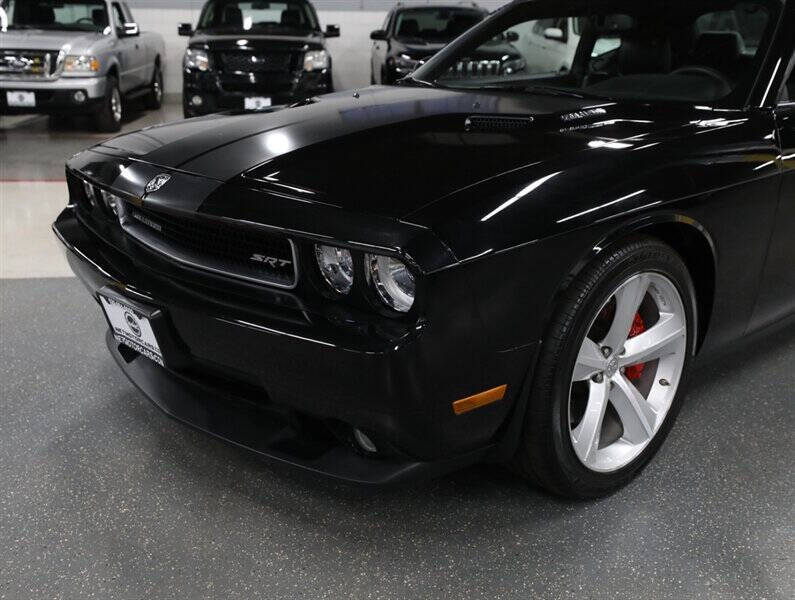 2009 Dodge Challenger SRT8