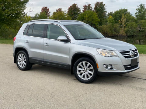 2009 Volkswagen Tiguan for sale at Titan Motors LLC in Plainfield IL