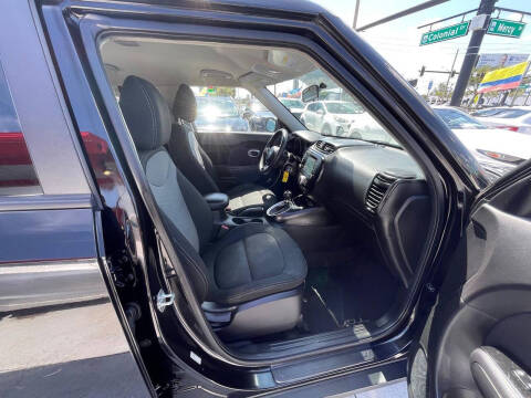 2018 Kia Soul +