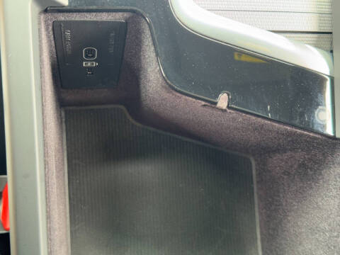 2024 Volvo S60 B5 Plus Black Edition