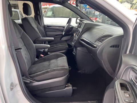 2019 Dodge Grand Caravan SE