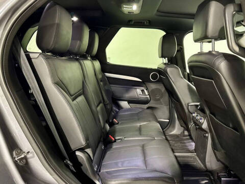 2020 Land Rover Discovery Landmark Edition