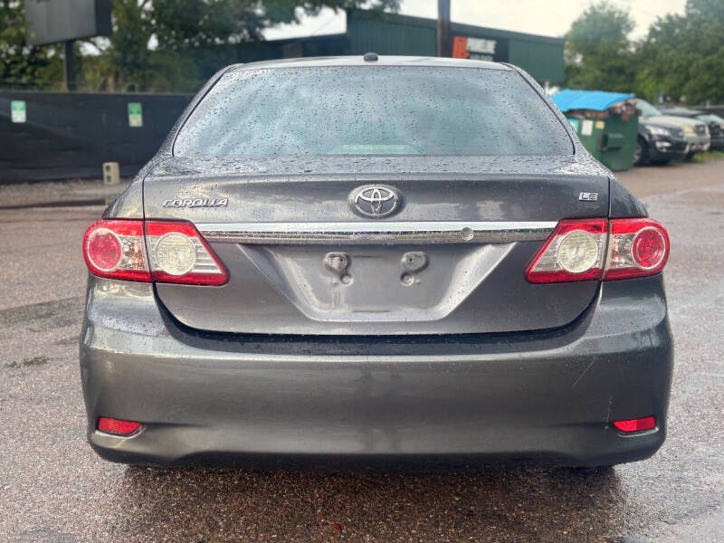 2013 Toyota Corolla LE