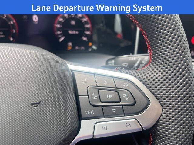 2025 Volkswagen Golf GTI SE