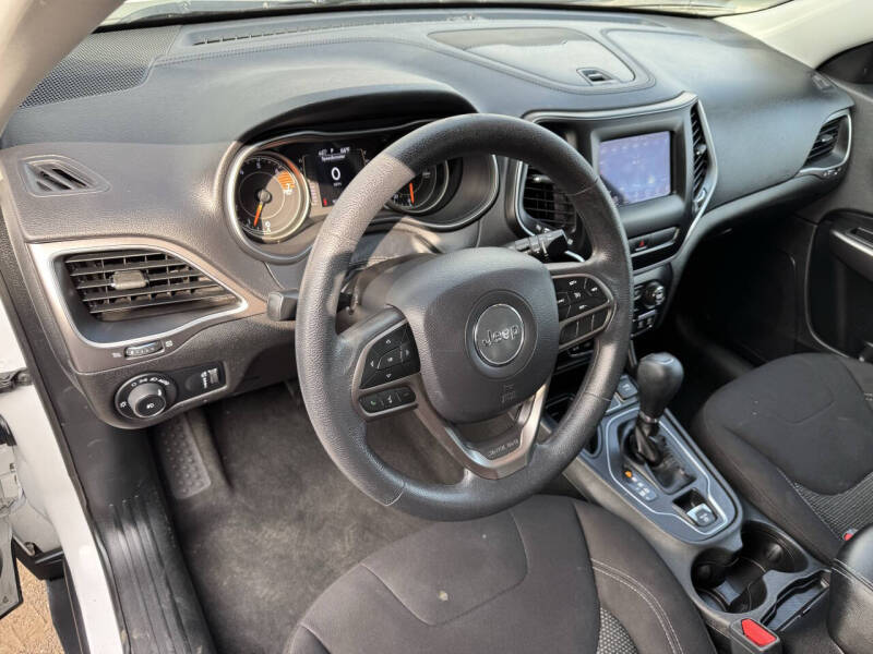 2019 Jeep Cherokee Latitude