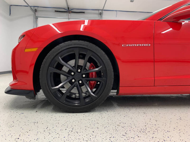 2015 Chevrolet Camaro 2SS photo 36