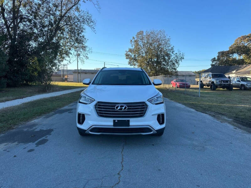 2017 Hyundai Santa Fe SE