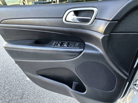 2017 Jeep Grand Cherokee Altitude