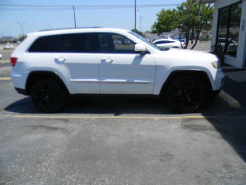 2013 Jeep Grand Cherokee for sale at MARK HOLCOMB  GROUP PRE-OWNED in Waco TX
