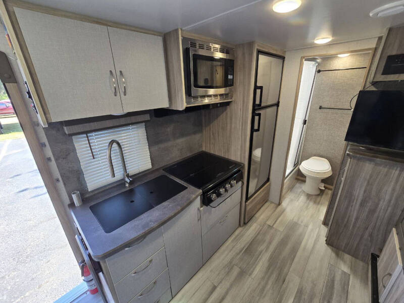 2022 Winnebago MINNIE MICRO