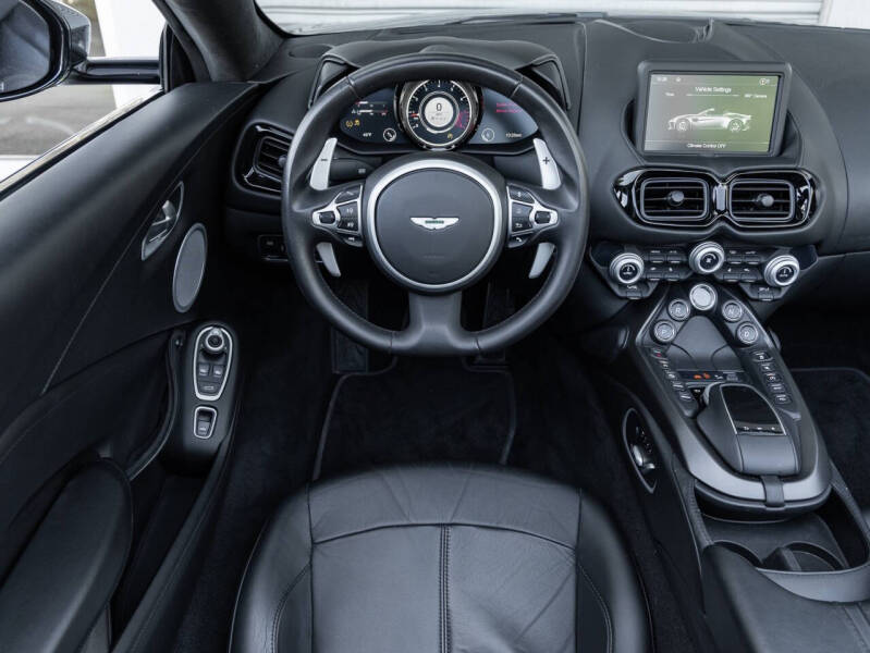 2021 Aston Martin Vantage