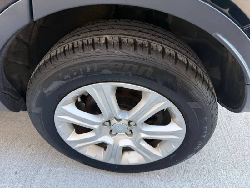 2019 Land Rover Range Rover Evoque SE Premium