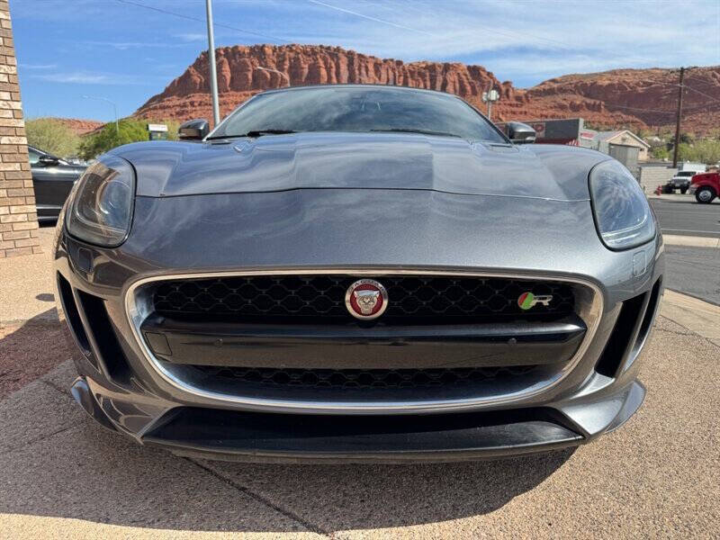 2016 Jaguar F-TYPE R