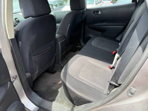 2011 Nissan Rogue S
