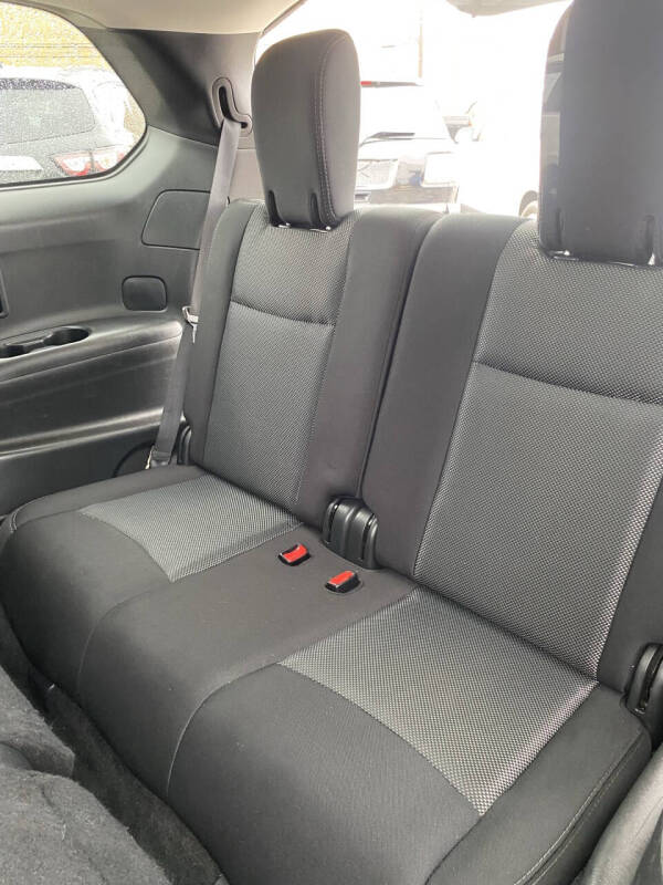 2017 Nissan Pathfinder SV