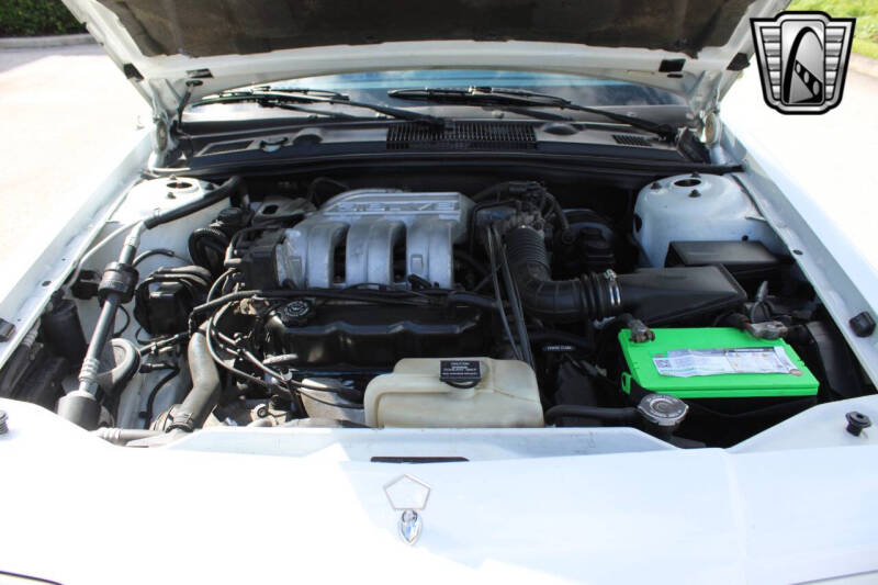 1993 Chrysler New Yorker Fifth Avenue