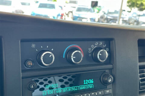 2025 GMC Savana 2500