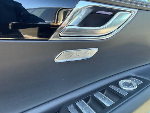 2025 Genesis GV80 2.5T Standard