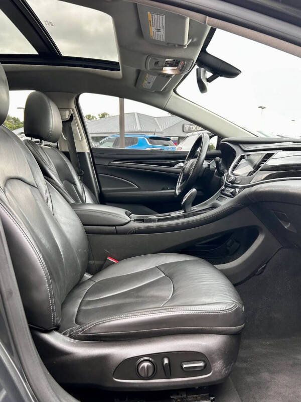 2017 Buick LaCrosse Essence