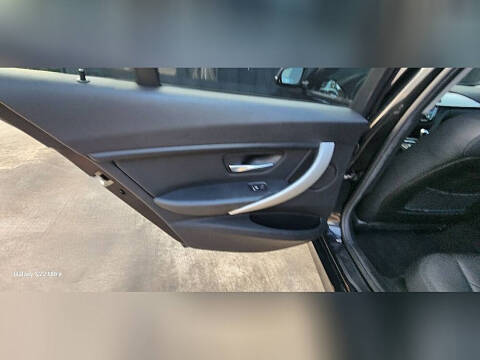 2016 BMW 3 Series 320i