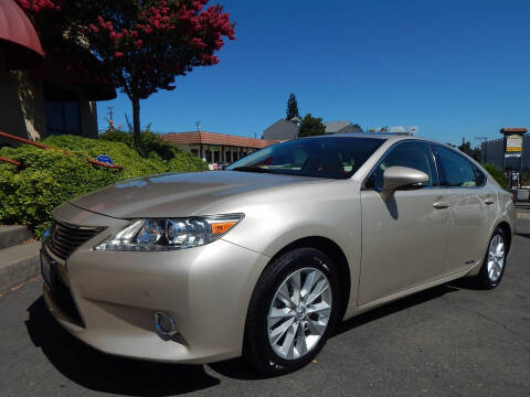 2013 Lexus ES 300h