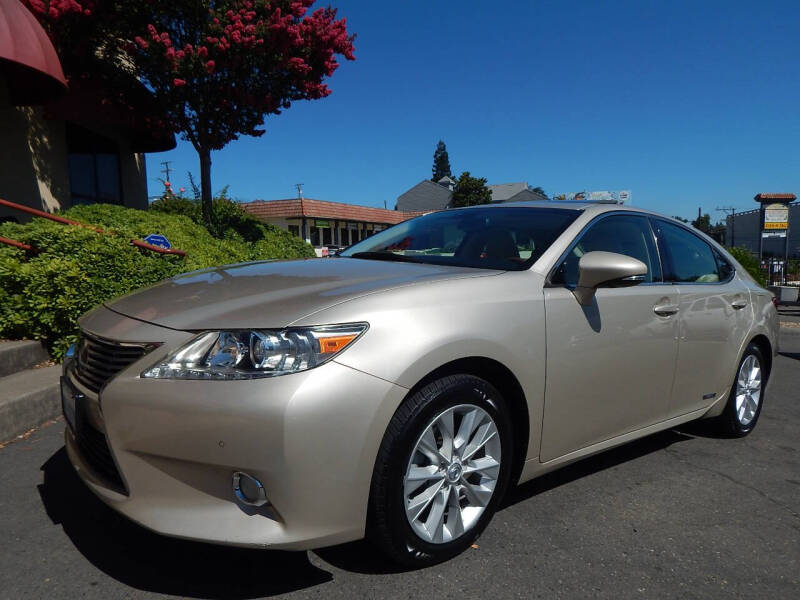 2013 Lexus ES 300h