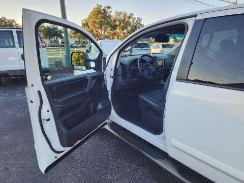 2011 Nissan Titan SL