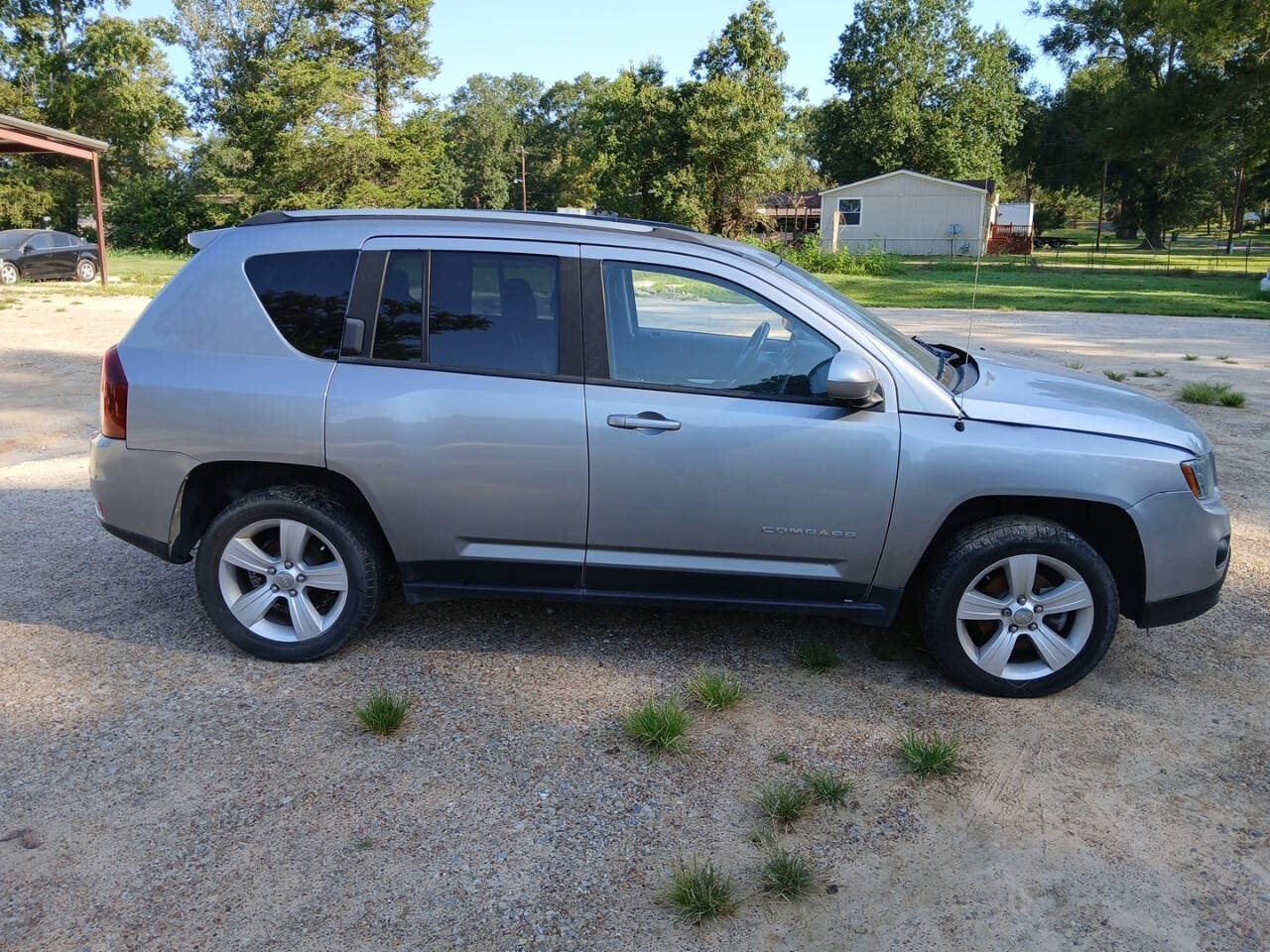 2017 Jeep Compass for sale at GERRHA AUTO SALES in Nacogdoches, TX